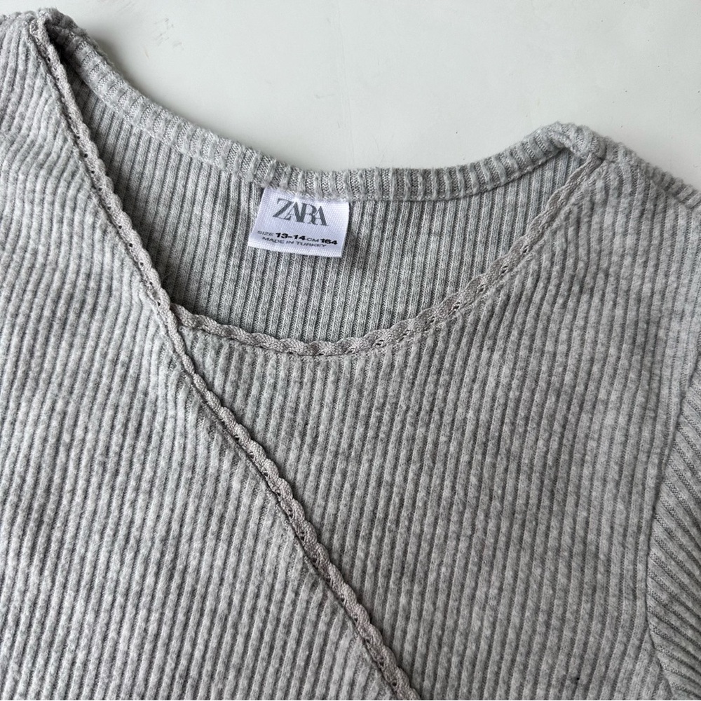 Zara Ribbed Tee - Picture 3 of 6